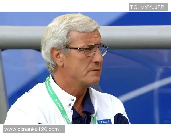 足球界球星与教练角色差异分析：职责定位与贡献比较